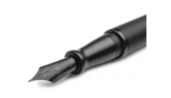 Pineider Avatar UR Matt Black Fountain Pen, Medium 2 Pineider Avatar UR Matt Black Fountain Pen, Medium - Image 2