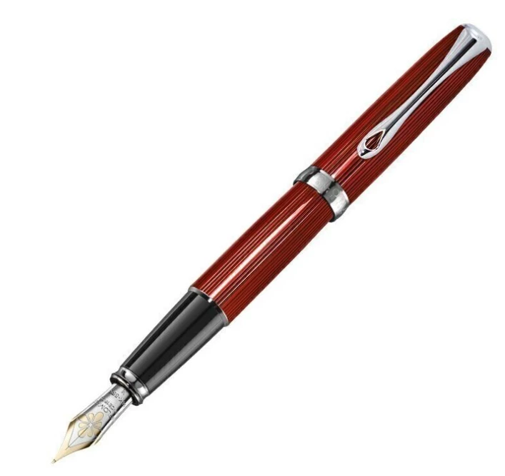 Diplomat Excellence A2 Fountain Pen Gift Set, Skyline Red 2 Diplomat Excellence A2 Fountain Pen Gift Set, Skyline Red - Image 2