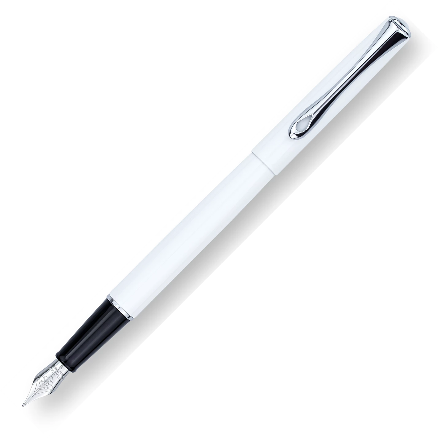 Diplomat Traveller Fountain Pen, Snow White & Chrome 1 Diplomat Traveller Fountain Pen, Snow White & Chrome